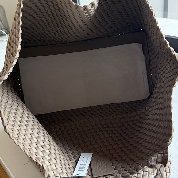 Naghedi St. Barths Large Tote Bag Color Cashmere NWT - Picture 10 of 12